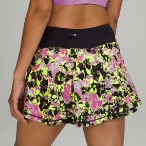 Lululemon Pace Rival Mid-Rise Skirt Size 10 Retired Edition Excellent Condition